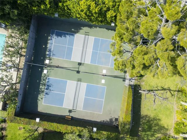 15235 Magnolia Boulevard E, Sherman Oaks, CA 91403