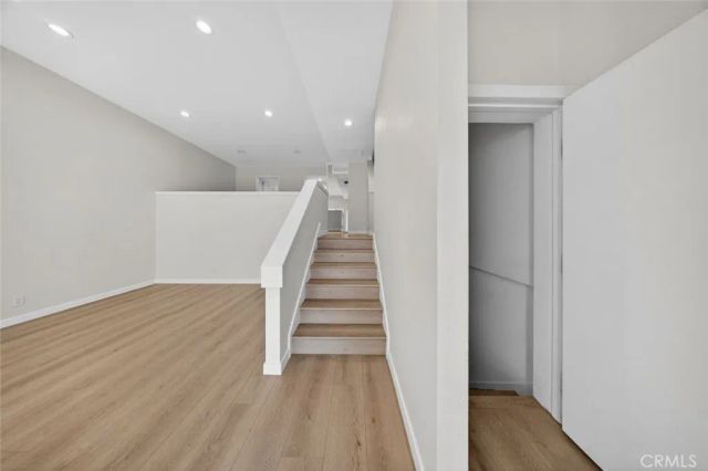 15235 Magnolia Boulevard E, Sherman Oaks, CA 91403