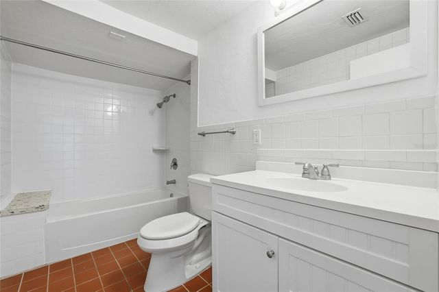 2854 W RAINBOW CIRCLE, Sarasota, FL 34231