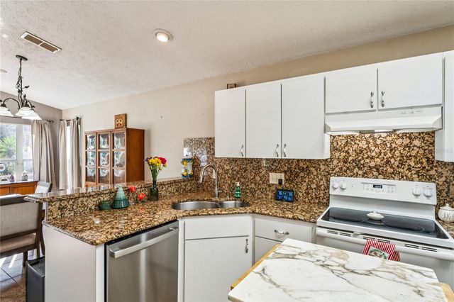 7818 FASHION LOOP, New Port Richey, FL 34654