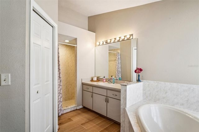 7818 FASHION LOOP, New Port Richey, FL 34654