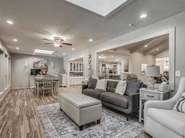 804 Glenridge Drive, Edmond, OK 73013