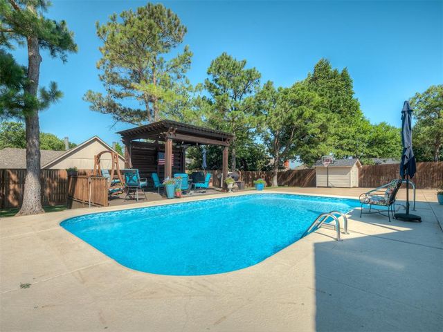 804 Glenridge Drive, Edmond, OK 73013