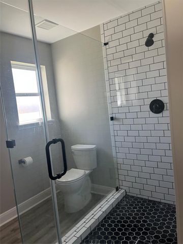 5730 Old Lodge Drive, Houston, TX 77066