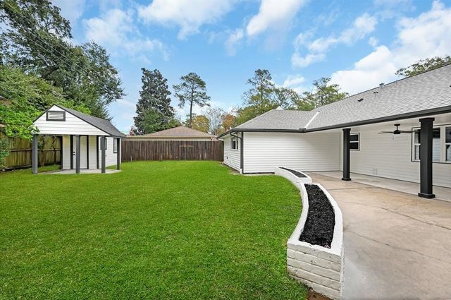 5730 Old Lodge Drive, Houston, TX 77066