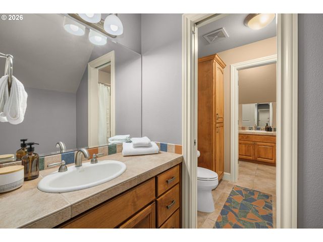 9410 Ne 180TH Way, Battle Ground, WA 98604
