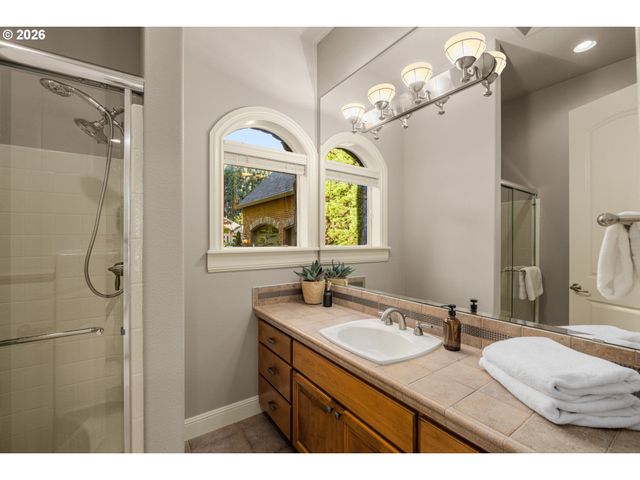 9410 Ne 180TH Way, Battle Ground, WA 98604