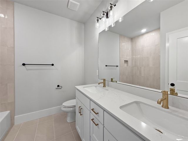 1300 Loblolly Way, Elm Springs, AR 72762