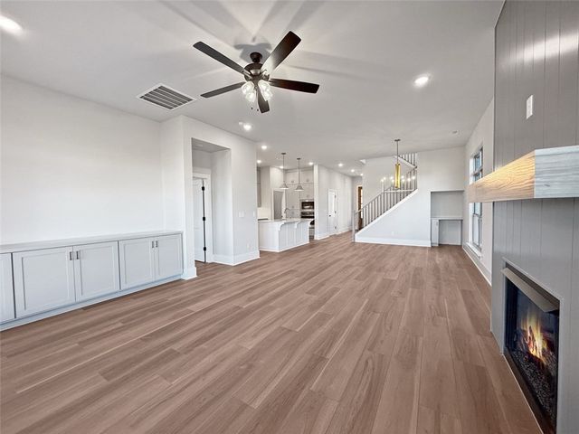 1300 Loblolly Way, Elm Springs, AR 72762