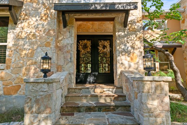 650 LONG MDW, Spring Branch, TX 78070