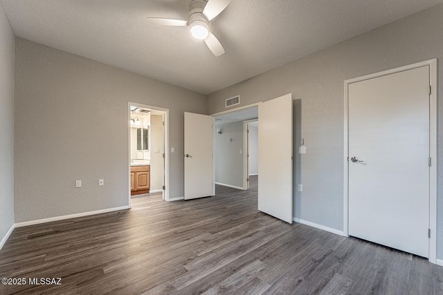 931 W Rio Guaymas, Green Valley, AZ 85614