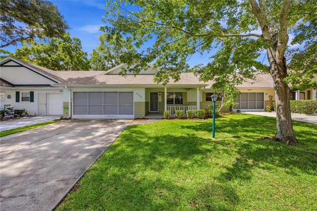 8666 SW 92ND LANE F, Ocala, FL 34481
