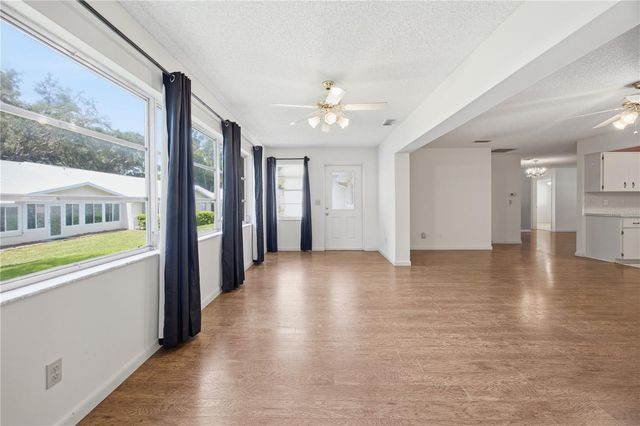 8666 SW 92ND LANE F, Ocala, FL 34481