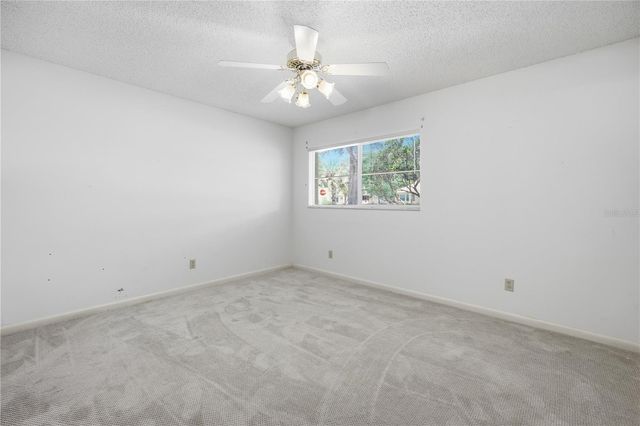 8666 SW 92ND LANE F, Ocala, FL 34481