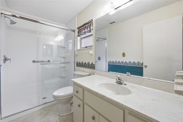 8666 SW 92ND LANE F, Ocala, FL 34481