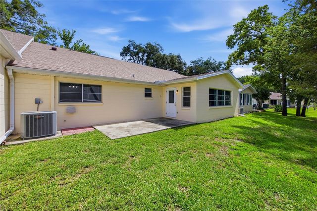 8666 SW 92ND LANE F, Ocala, FL 34481