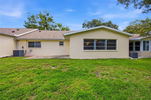 8666 SW 92ND LANE F, Ocala, FL 34481