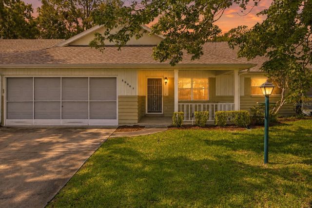 8666 SW 92ND LANE F, Ocala, FL 34481