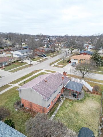 18815 Rockport Street, Roseville, MI 48066