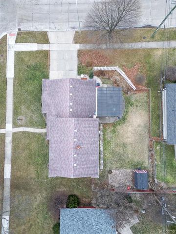 18815 Rockport Street, Roseville, MI 48066