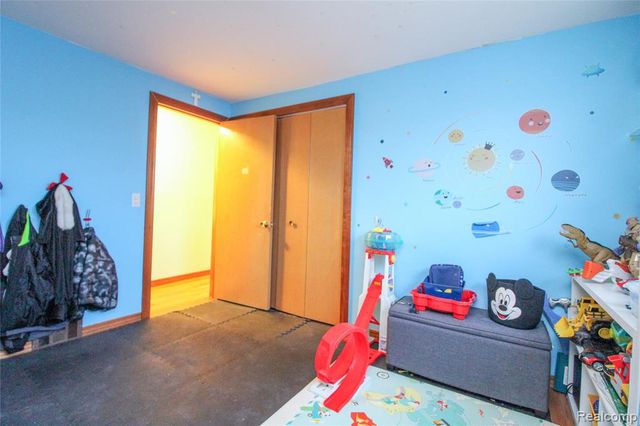 18815 Rockport Street, Roseville, MI 48066