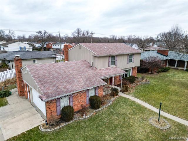 18815 Rockport Street, Roseville, MI 48066