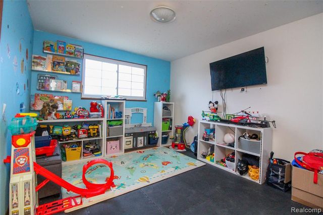 18815 Rockport Street, Roseville, MI 48066