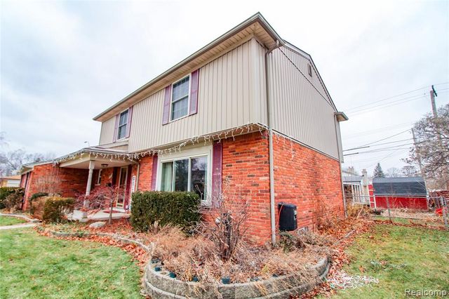 18815 Rockport Street, Roseville, MI 48066