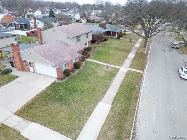 18815 Rockport Street, Roseville, MI 48066