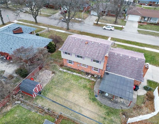 18815 Rockport Street, Roseville, MI 48066