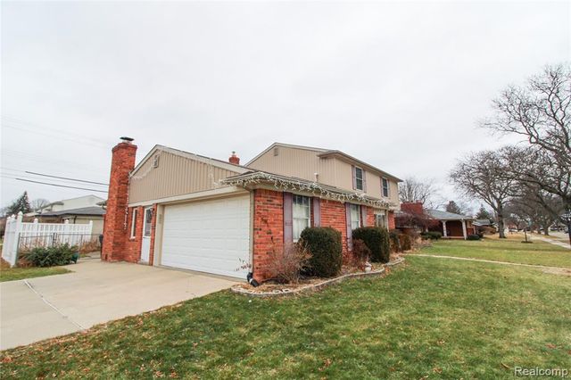 18815 Rockport Street, Roseville, MI 48066