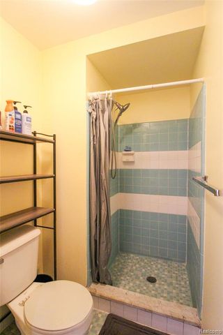 18815 Rockport Street, Roseville, MI 48066