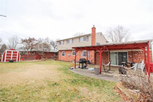 18815 Rockport Street, Roseville, MI 48066