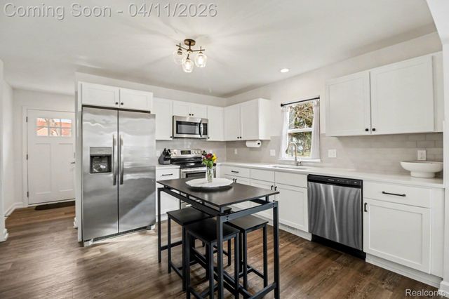 1712 Channing Street, Ferndale, MI 48220