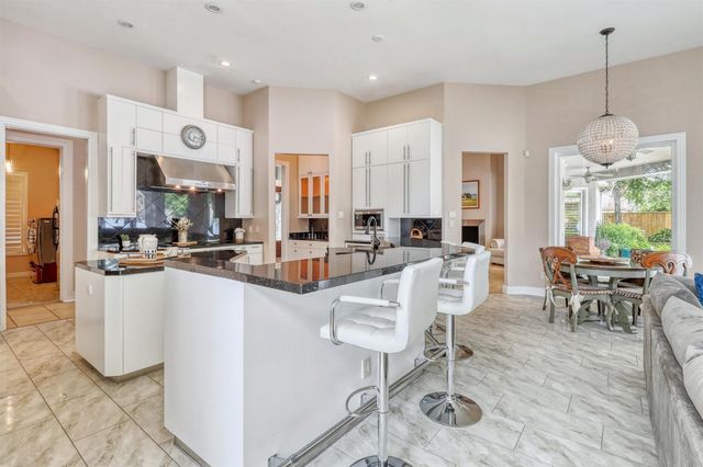 51 Wincrest Falls Drive, Cypress, TX 77429