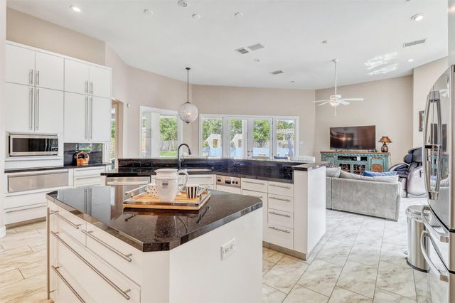 51 Wincrest Falls Drive, Cypress, TX 77429