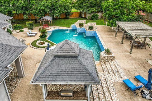 51 Wincrest Falls Drive, Cypress, TX 77429