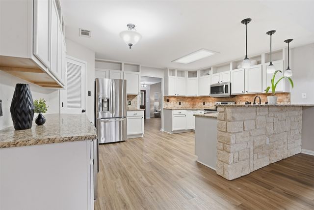 5709 Fair Wind Street, Fort Worth, TX 76135