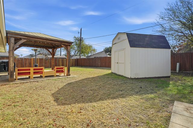 5709 Fair Wind Street, Fort Worth, TX 76135