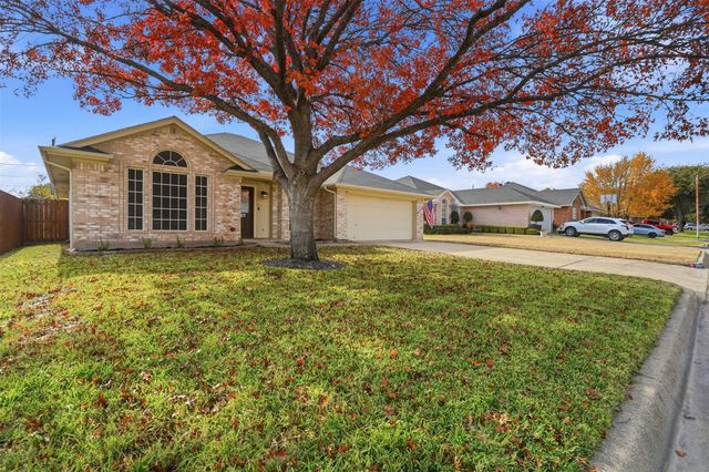 5709 Fair Wind Street, Fort Worth, TX 76135