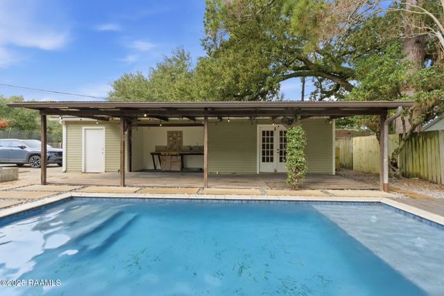 220 Duclos Street, Lafayette, LA 70506