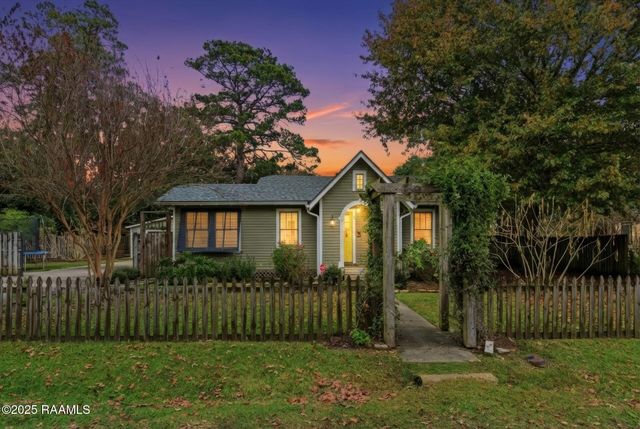 220 Duclos Street, Lafayette, LA 70506