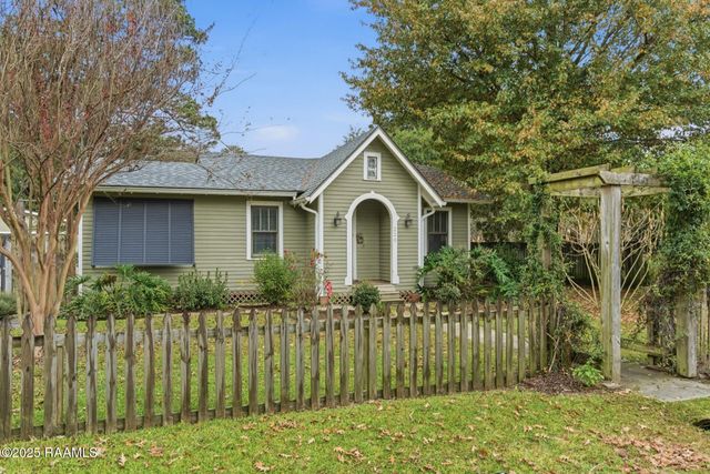 220 Duclos Street, Lafayette, LA 70506