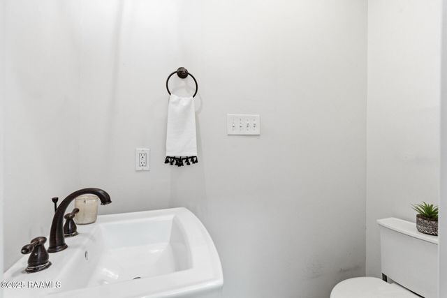 220 Duclos Street, Lafayette, LA 70506