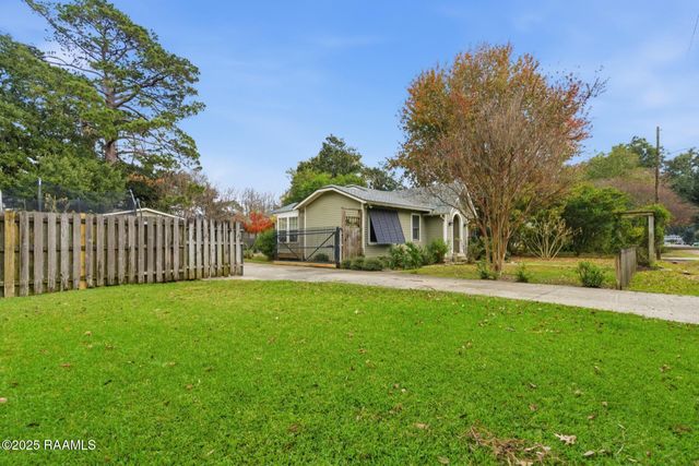 220 Duclos Street, Lafayette, LA 70506