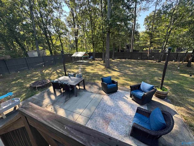 70 Buck Island Drive, Guntersville, AL 35976