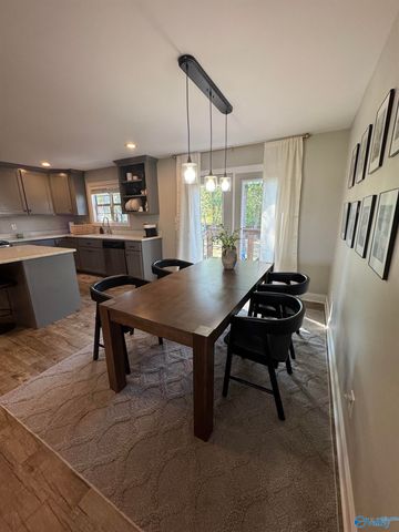 70 Buck Island Drive, Guntersville, AL 35976