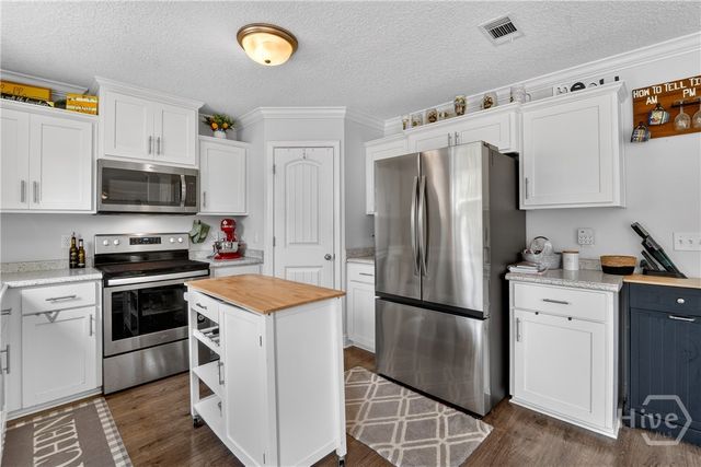 724 Waterlily Court, Hinesville, GA 31313