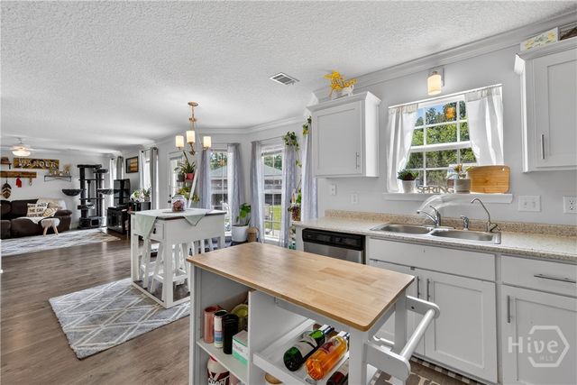 724 Waterlily Court, Hinesville, GA 31313
