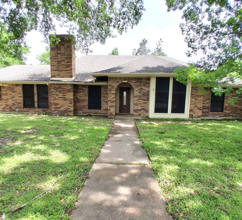 319 Jamie Way, Greenville, TX 75402
